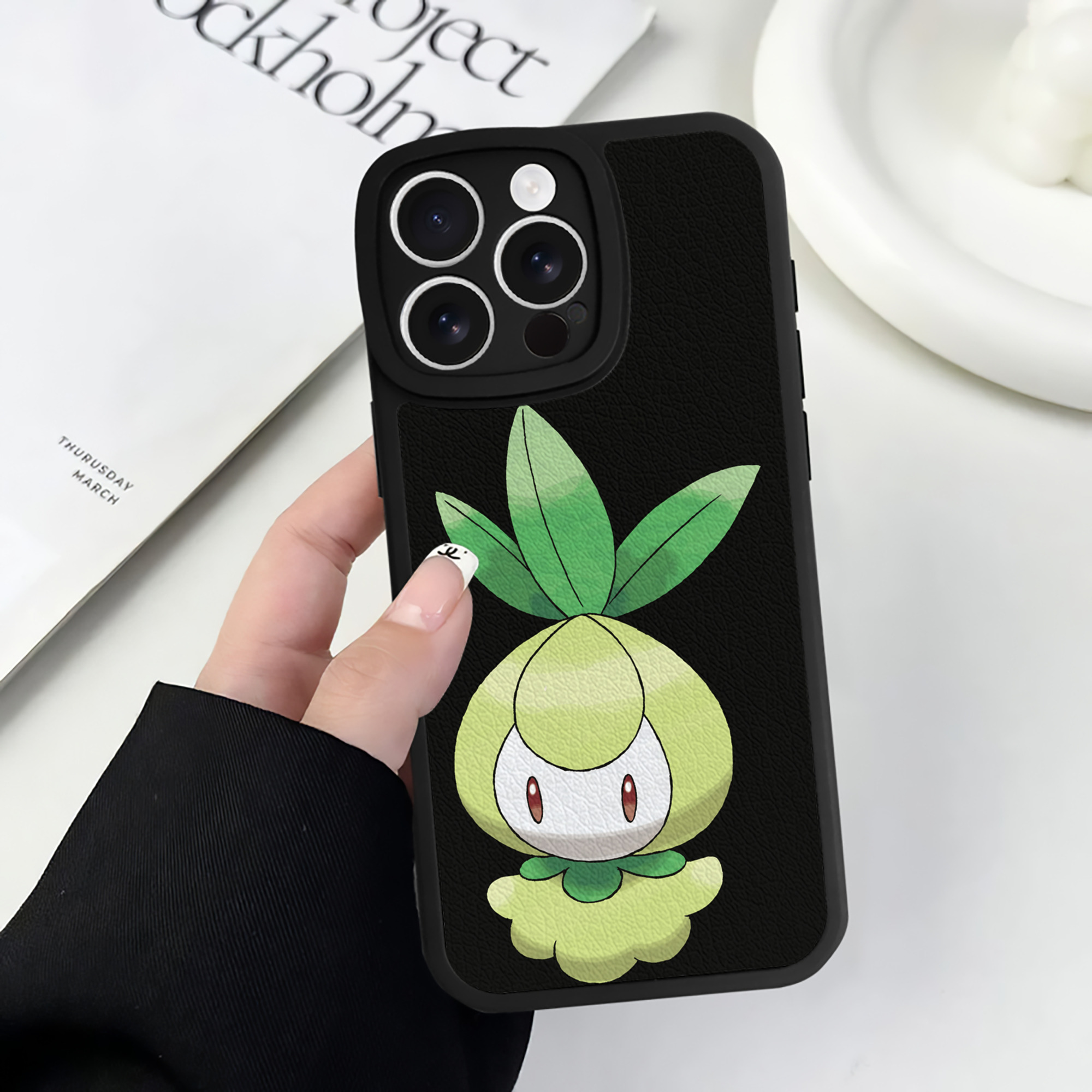（画像用） ポケットモンスター Pokémon 【iPhone 16シリーズ対応】シリコンスマホケース（レザー調） 材質：シリコン